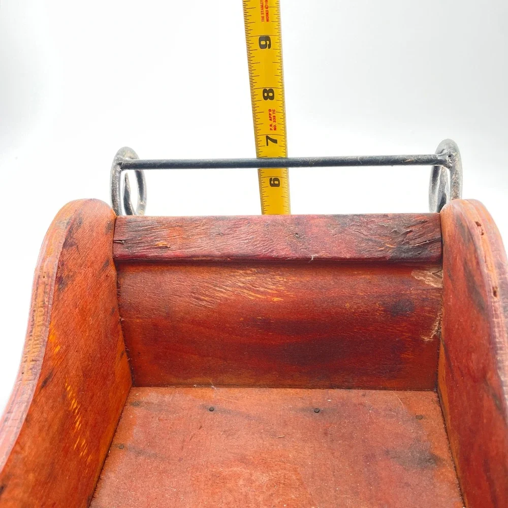 Vintage Wrought Iron and Wood Decorative Christmas Sleigh Wicker Centerpiece 12